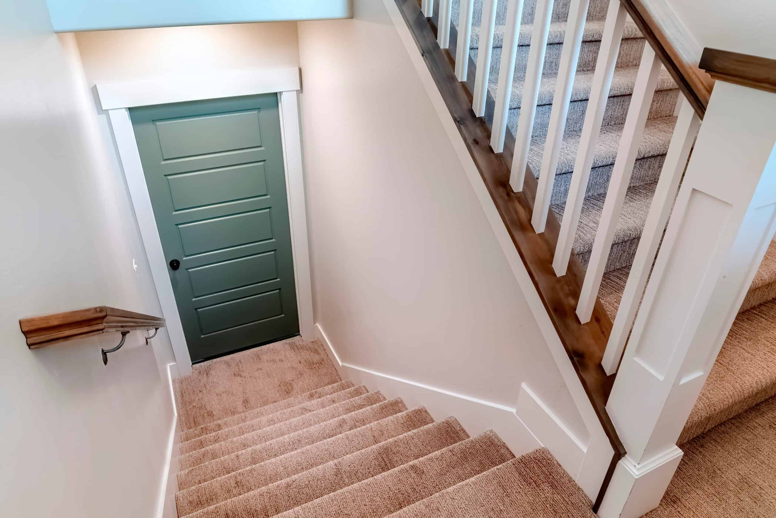 Should You Keep Your Basement Door Open Or Closed In Winter?